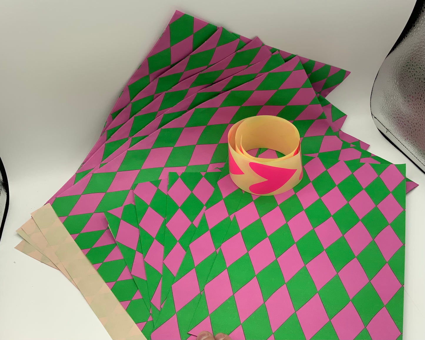 Harlekin Tüten je 5 Stk A4/5 Stk A5 mit 10 Herzen Pink