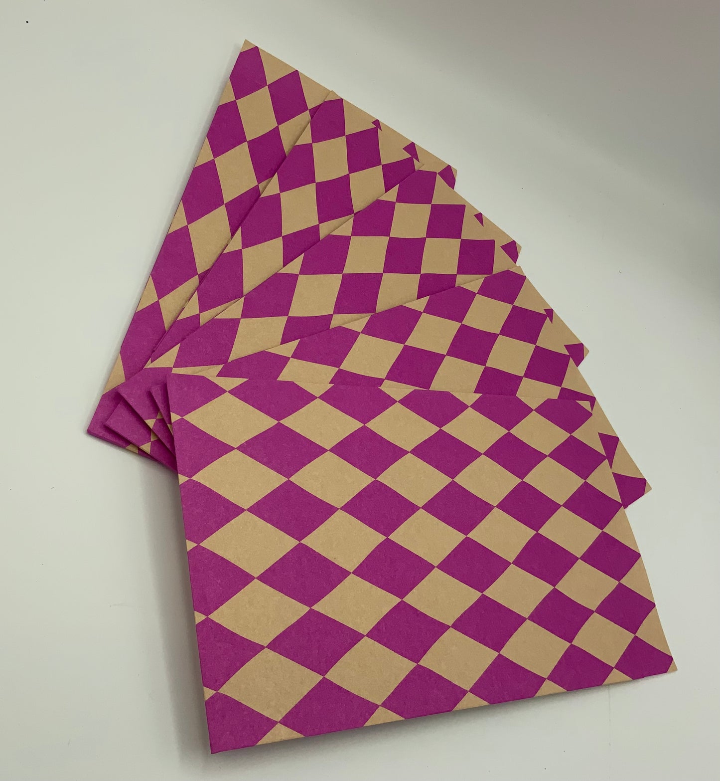 Harlekin Tütchen blau oder pink kariert, 10 Stück