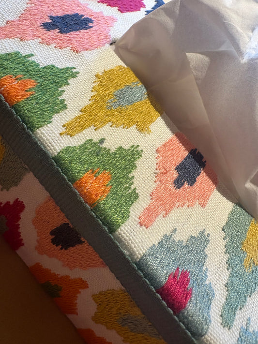 Ikat Kleenex