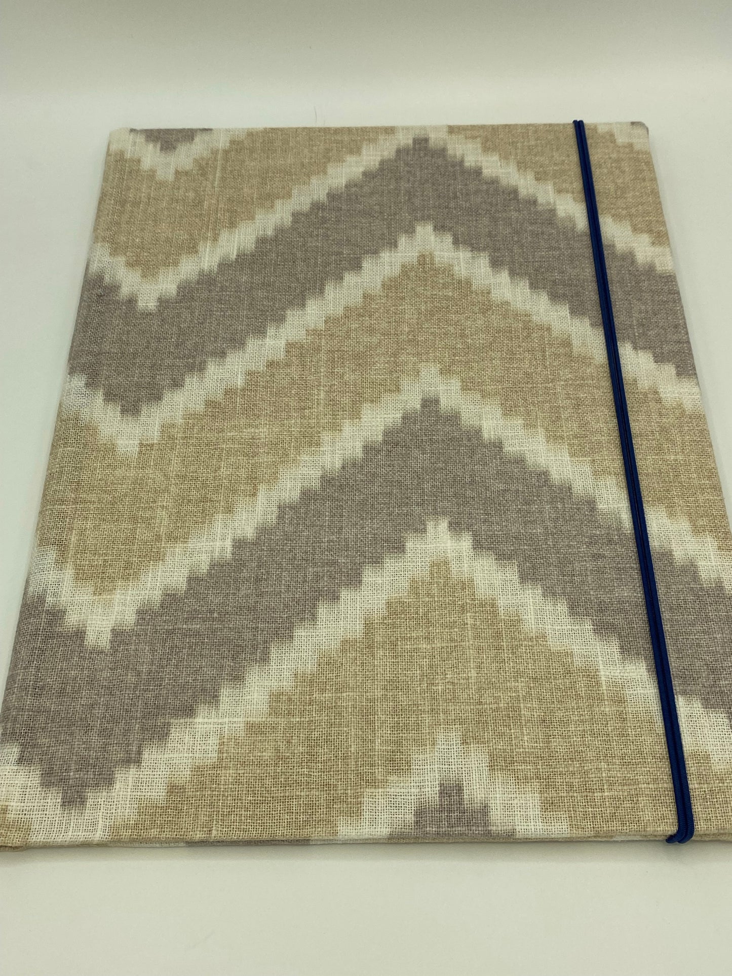 Mappe A4 ZickZack Muster