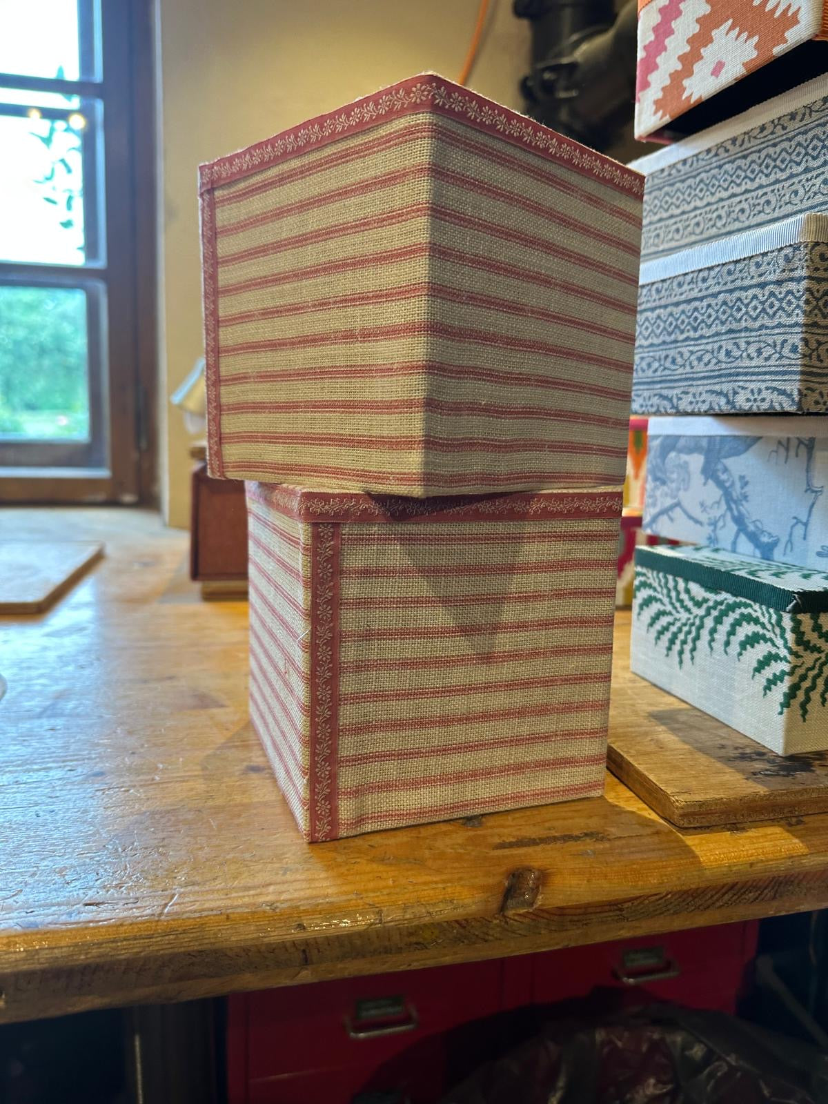 Taschentücher Box Quadrat Steifen