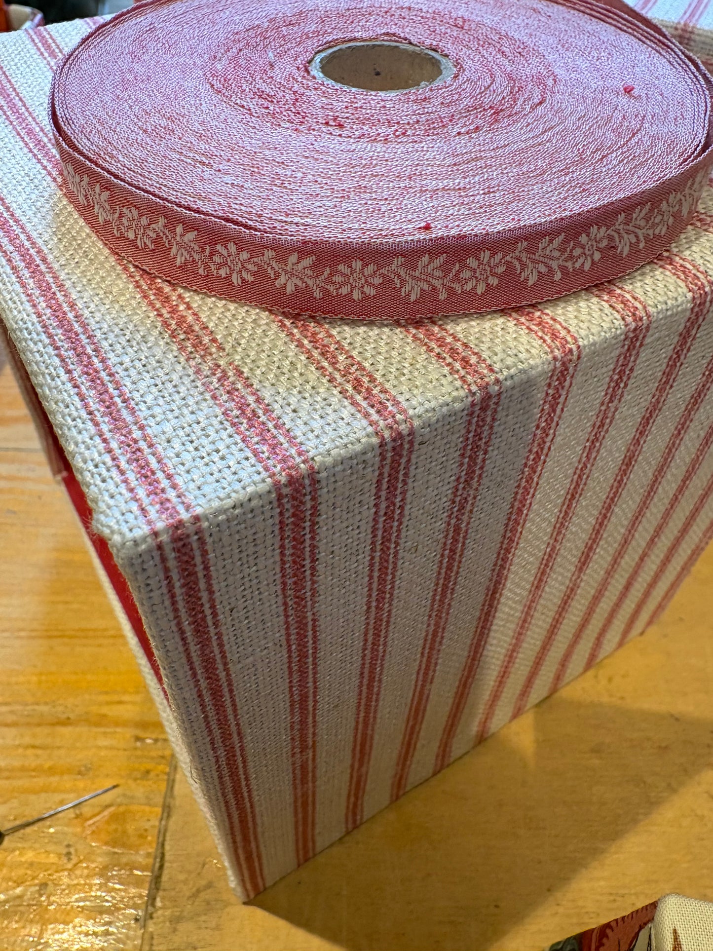 Taschentücher Box Quadrat Steifen