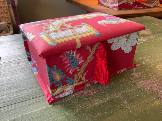 Toile de Jouy Schachtel A6 rot