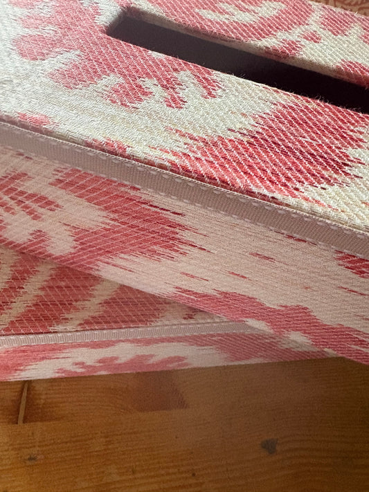 Kleenex Rosa Creme,länglich und quadratisch, Stülpschachtel