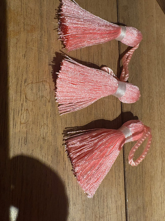 Quaste Rosa mit Creme ,4 cm